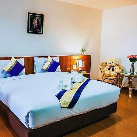 Hotel The Terrace Khlongtoei Hat Yai Exterior foto